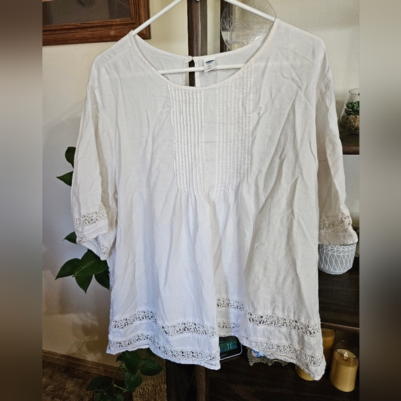 Old Navy Tops - Womens old navy blouse/tunic